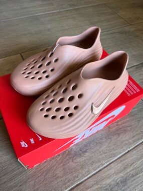 Nike ReactX Rejuven8 ( box without lid )